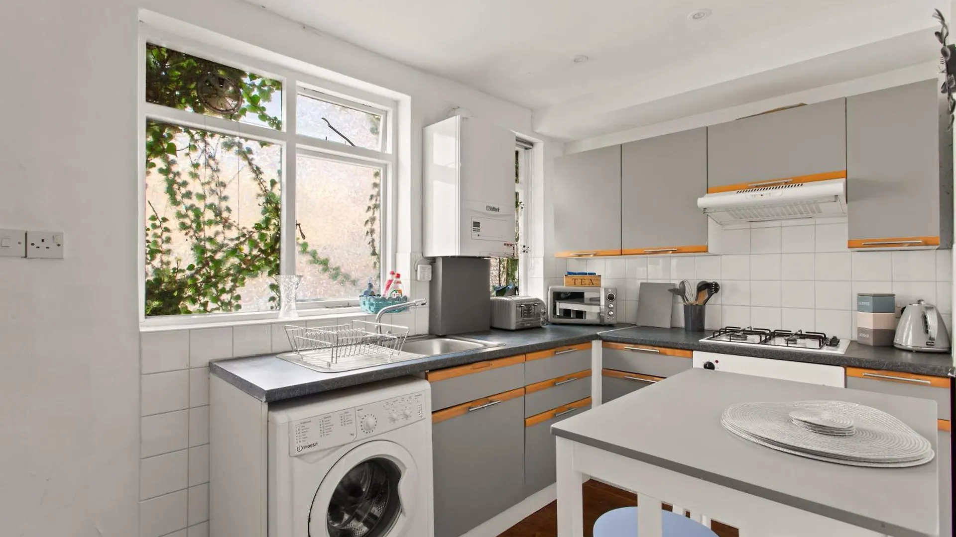 Two Bedroom By Brookland Stays Serviced Accommodation Short Lets Brighton & Hove With Free Wifi Birleşik Krallık