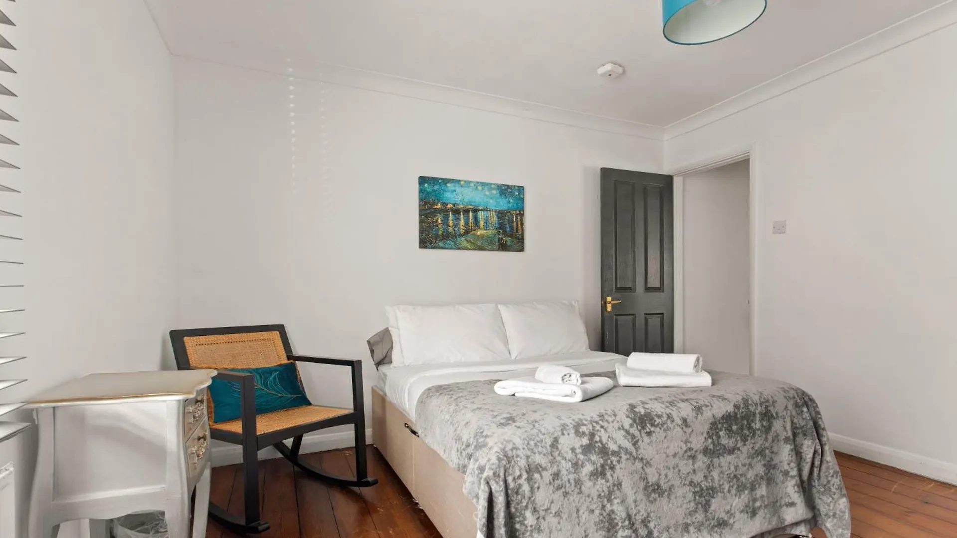 Two Bedroom By Brookland Stays Serviced Accommodation Short Lets Brighton & Hove With Free Wifi Daire